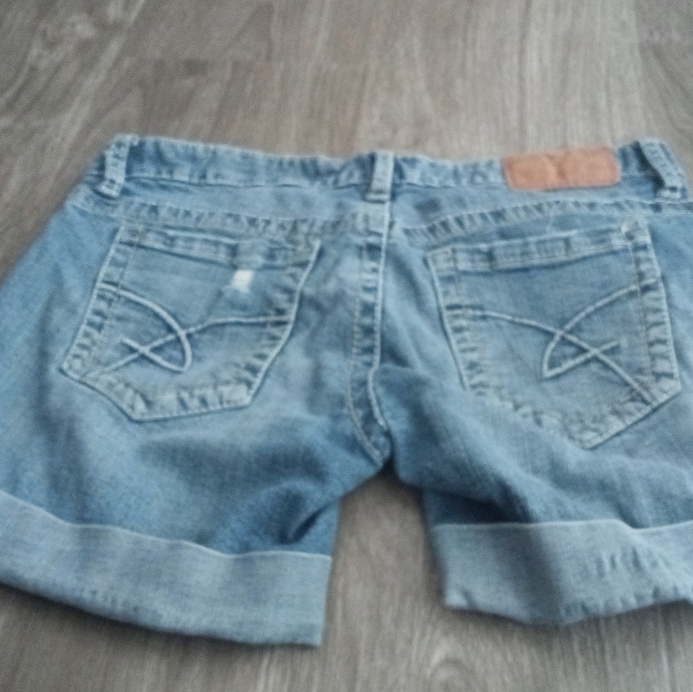 Amethyst shorts - Picture 2 of 4